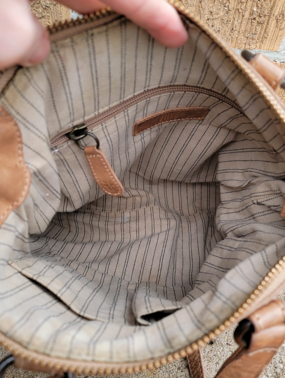 Frye Melissa Distressed Beige Leather Small Tote Crossbody - Picture 11 of 16